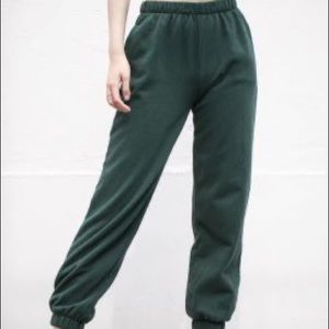 Green rosa sweatpants